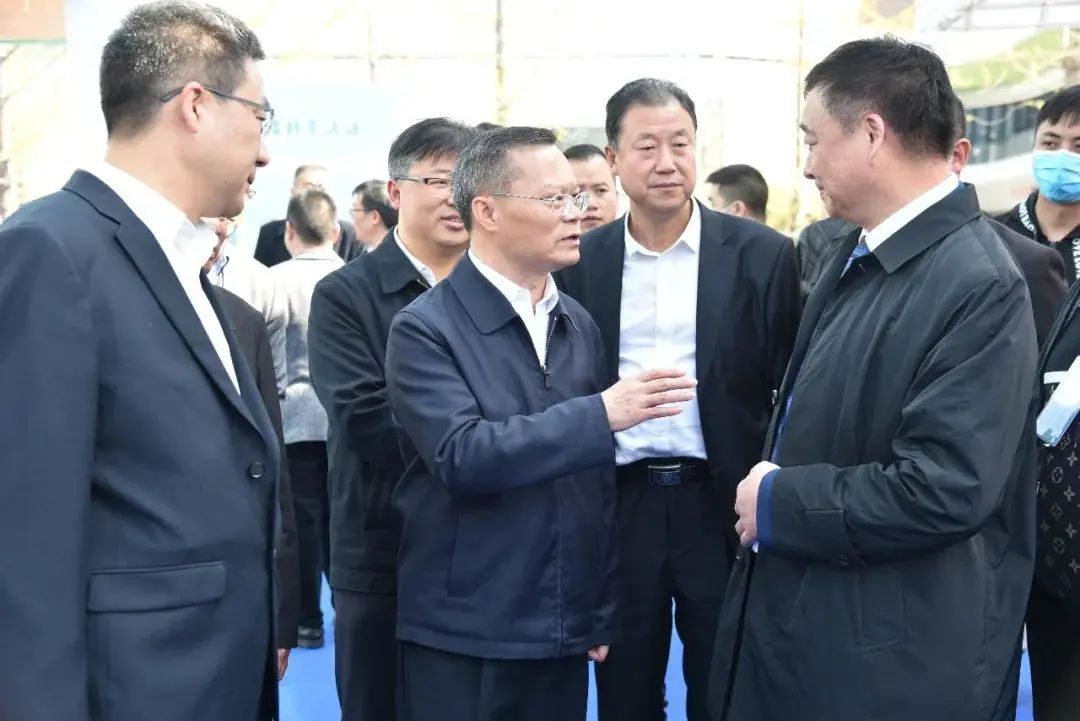 圖片關(guān)鍵詞 https://mmbiz.qpic.cn/mmbiz_jpg/tViaTicjwibVZmgEXXCALToc7mAB2rFo1LnD6JYvuEMR5icGYQAZDeCtbnhJ9uILbiczDiaucv7WdCe3MXrgwW5jcEQg/640?wx_fmt=jpeg